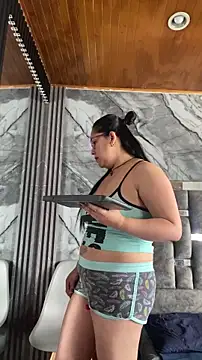 Marianasmitt online show from October 2025 12:40:01 PM