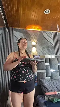 Marianasmitt online show from October 2025 11:46:02 AM