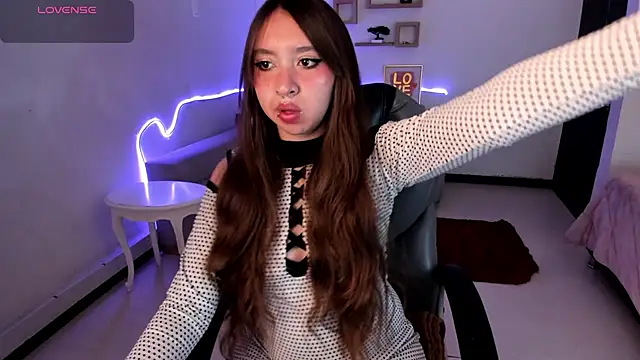 Scarlett  Cooper   online show from November 2025 11:47:01 AM