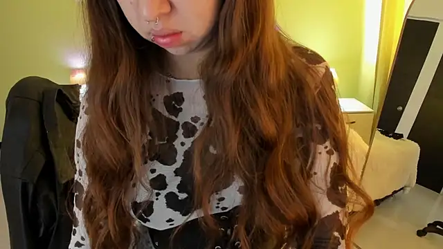 Scarlett  Cooper   online show from February 2026 12:49:01 PM