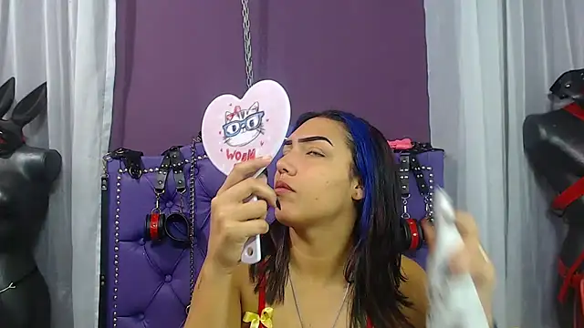 Sophie-dbs online show from December 2025 03:55:01 PM