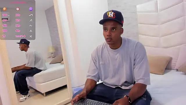 Snapshot of jax_black chatting on November 2025 06:52:02 PM jax black online show from November 2025 06:52:02 PM