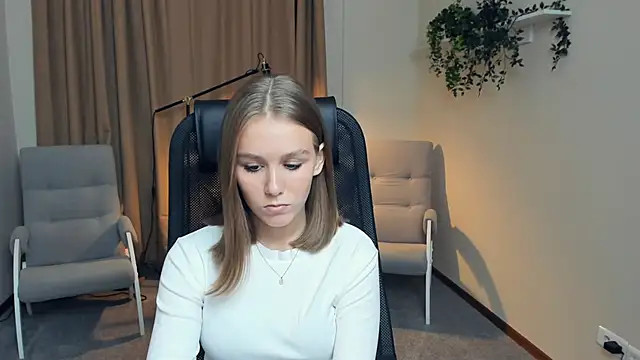 TienKnous online show from October 2025 03:02:02 PM