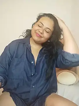 Snapshot of Tania_cruz_ chatting on October 2025 04:00:02 AM Tania cruz  online show from October 2025 04:00:02 AM