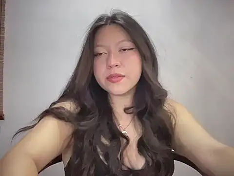 Rachel James   online show from November 2025 09:41:01 PM