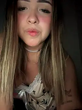 Aura Kaiser online show from October 2025 05:31:01 AM