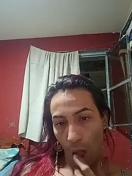 Gisselly  online show from October 2025 05:42:01 AM