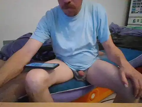 honzinka83 online show from October 2025 02:18:01 PM