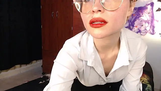 Snapshot of Alessandra_Shayk666 chatting on October 2025 08:10:02 PM Alessandra Shayk666 online show from October 2025 08:10:02 PM