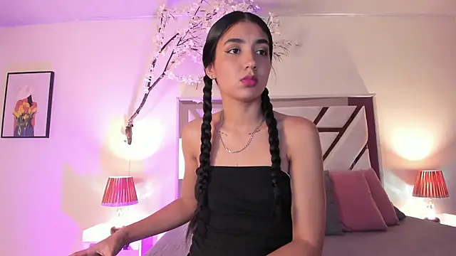 cloe taylor   online show from November 2025 03:06:01 AM