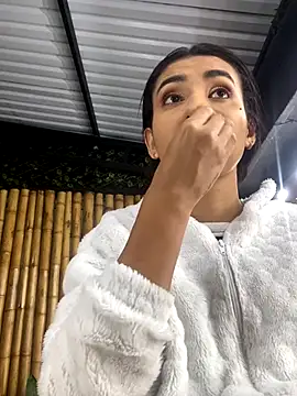 cloe taylor   online show from November 2025 03:44:02 AM