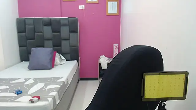 Snapshot of Juan_FelipeX01 chatting on October 2025 11:06:02 PM Juan FelipeX01 online show from October 2025 11:06:02 PM