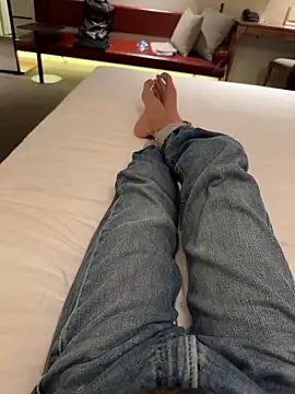 HenryLee1983-cums online show from November 2025 10:41:01 AM