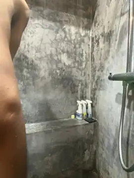 HenryLee1983-cums online show from March 2026 10:15:02 AM