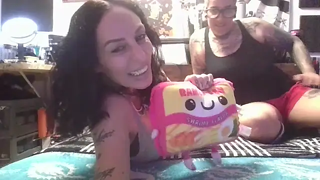 inkdhollow1 online show from November 2025 03:40:02 AM