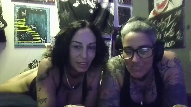 inkdhollow1 online show from May 2026 07:12:01 AM