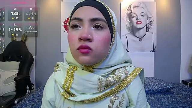 Neesha   online show from November 2025 08:13:02 PM