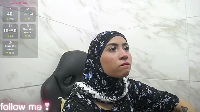 Neesha   online show from December 2025 12:15:02 PM