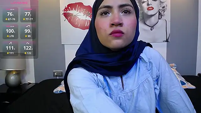 Neesha   online show from November 2025 09:51:02 PM