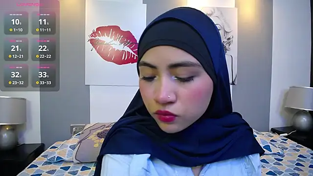 Neesha   online show from November 2025 07:40:02 PM