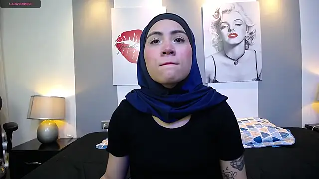 Neesha   online show from November 2025 08:36:01 PM