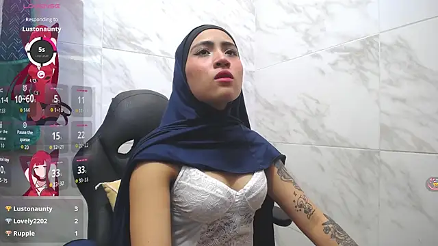 Neesha   online show from November 2025 09:51:01 PM