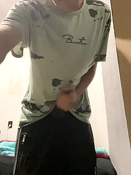 Snapshot of feetbooy chatting on December 2025 12:05:01 AM feetbooy online show from December 2025 12:05:01 AM