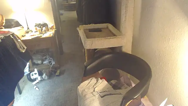 AlickleStiff online show from April 2026 03:18:02 AM