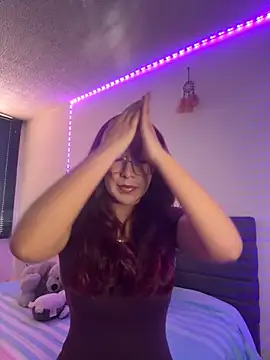 saramooon online show from November 2025 01:11:02 PM