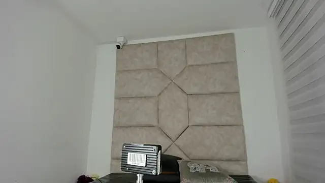 Scaarlett 22  online show from November 2025 12:49:02 AM