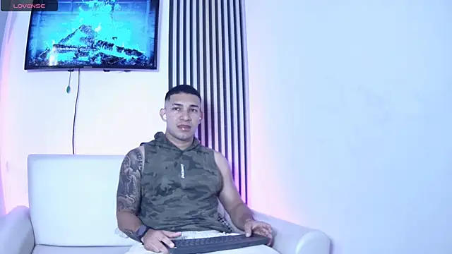 venedic bull online show from November 2025 03:40:02 AM