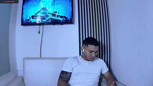 venedic bull online show from November 2025 04:24:01 AM