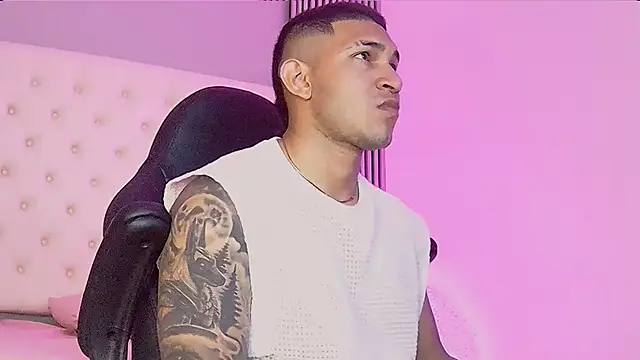 venedic bull online show from October 2025 11:38:02 PM