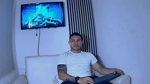 venedic bull online show from November 2025 03:05:02 AM