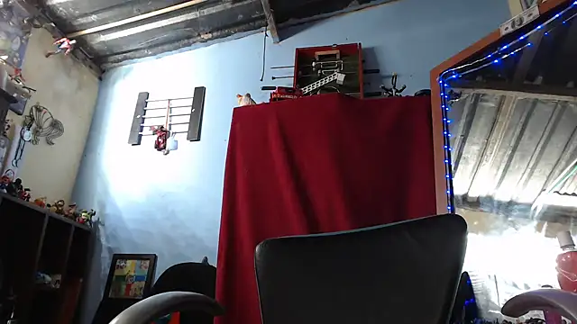 lizethavila online show from April 2026 01:51:01 PM