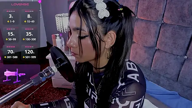 susi hot13 online show from February 2026 08:30:02 PM