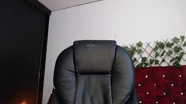 Snapshot of Lia_Carter_ chatting on February 2026 09:47:01 PM Lia Carter online show from February 2026 09:47:01 PM