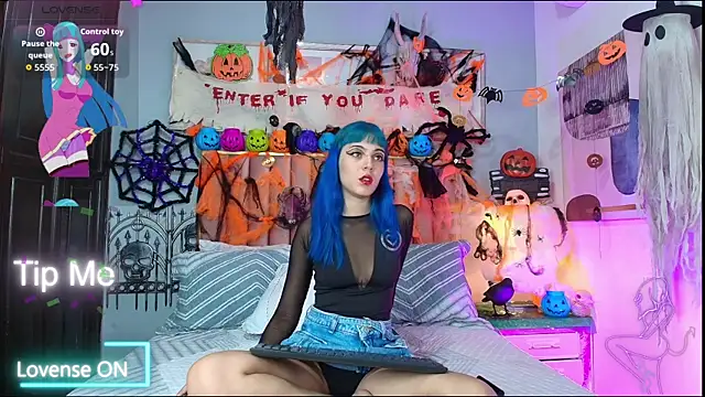 Snapshot of ElektraBlue chatting on October 2025 04:43:01 AM ElektraBlue online show from October 2025 04:43:01 AM