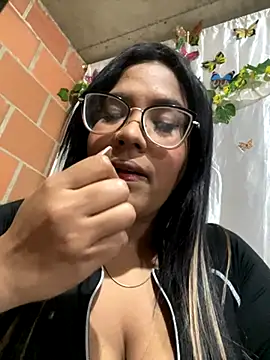 Snapshot of Mery_Sexx chatting on October 2025 03:41:02 AM Mery Sexx online show from October 2025 03:41:02 AM