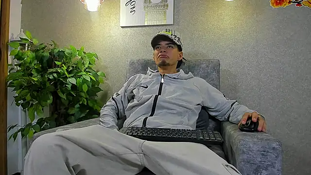 Axelwiliams online show from November 2025 03:54:02 AM