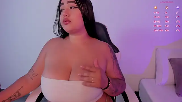 Snapshot of dalia_spinters chatting on November 2025 07:35:01 PM dalia spinters online show from November 2025 07:35:01 PM