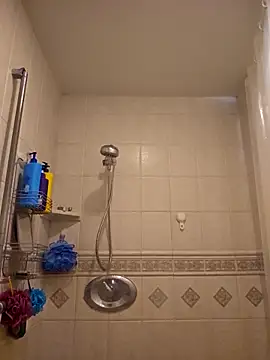 Roddog18 online show from March 2026 11:06:02 PM