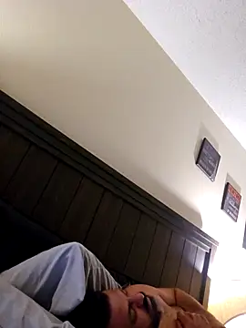 Roddog18 online show from February 2026 12:49:02 PM