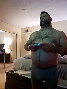 Snapshot of Roddog18 chatting on November 2025 04:35:02 AM Roddog18 online show from November 2025 04:35:02 AM