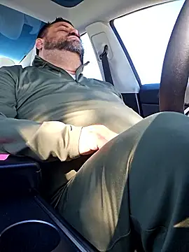 Roddog18 online show from January 2026 06:04:02 PM