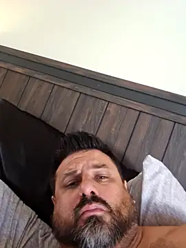 Snapshot of Roddog18 chatting on September 2025 08:26:02 PM Roddog18 online show from September 2025 08:26:02 PM