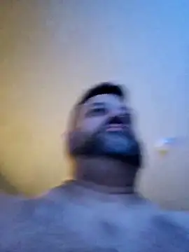 Roddog18 online show from April 2026 12:51:02 PM