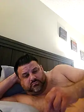 Roddog18 online show from May 2026 12:52:01 PM
