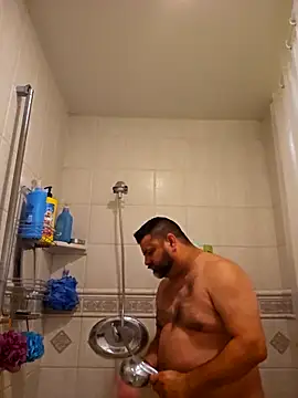 Snapshot of Roddog18 chatting on December 2025 06:37:02 AM Roddog18 online show from December 2025 06:37:02 AM