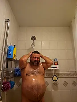 Roddog18 online show from December 2025 06:35:02 AM